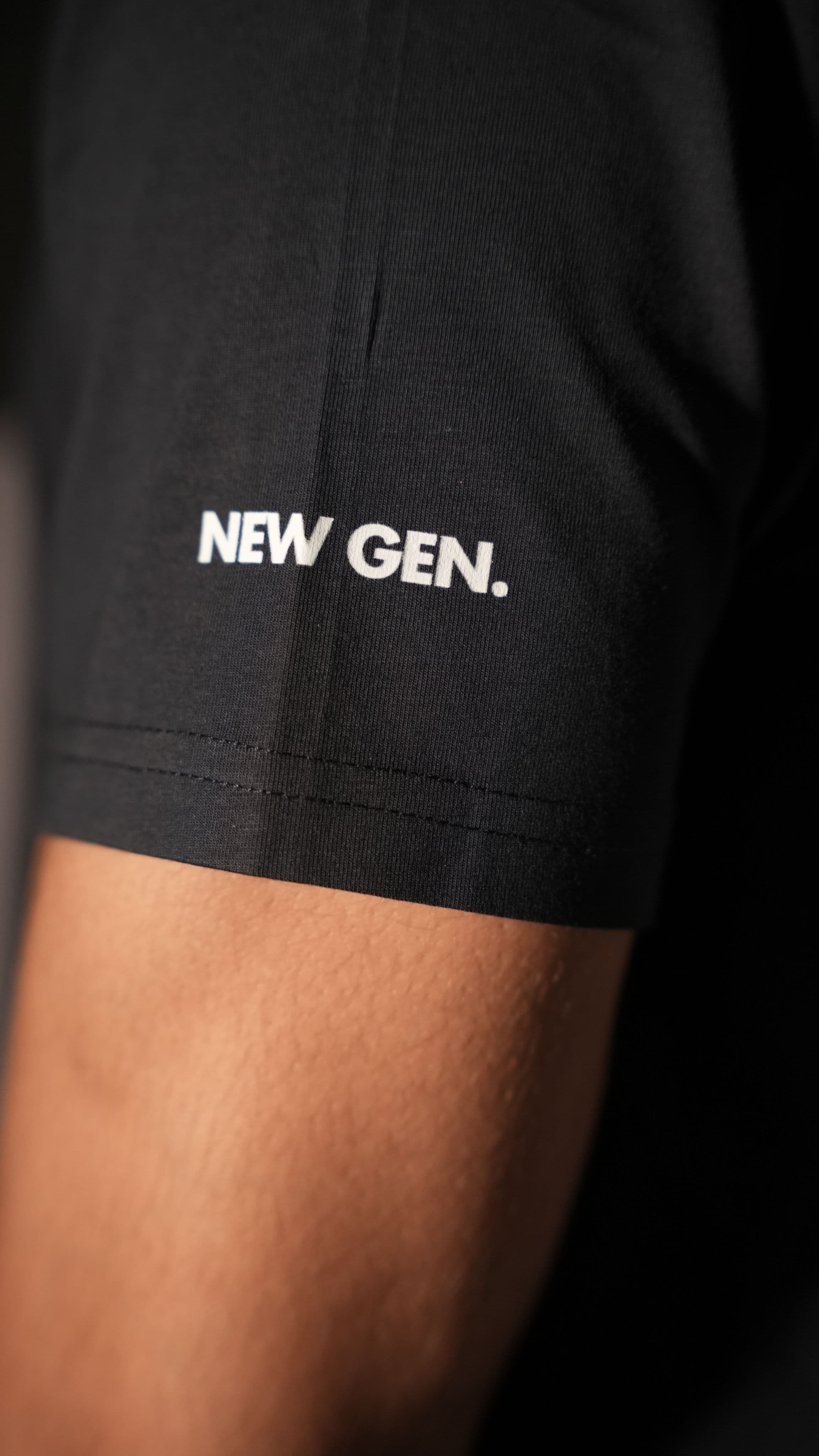 New Gen tees navy - sleeve